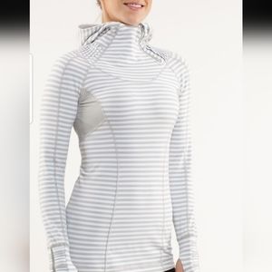 Lululemon Run Back on Track Pullover Silver Spoon White Stripe Size 6